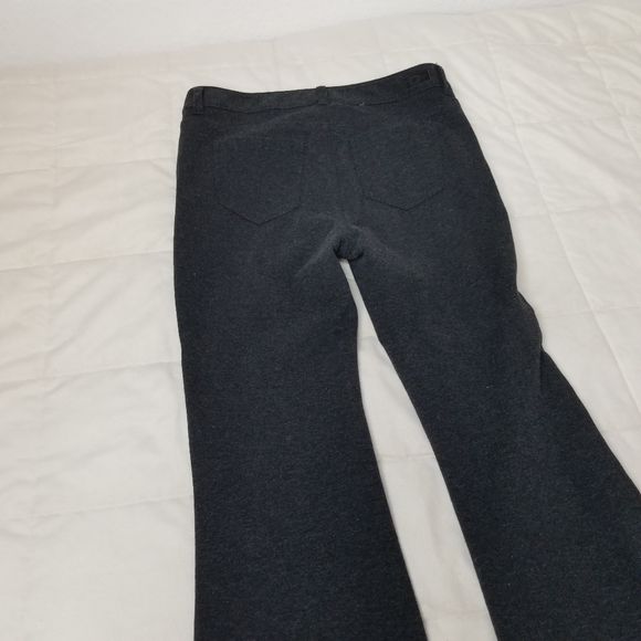 DNKY Jean's Women's Size 4 - Picture 4 of 9